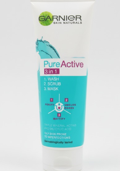 Garnier 3 In 1 Pure Active Face Wash